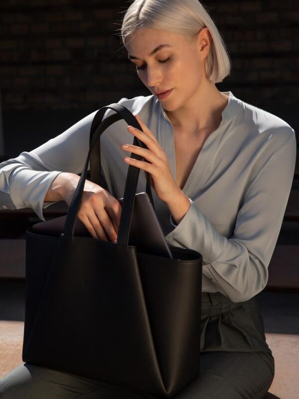 SMART LUXURY TOTE BAG - Image 9