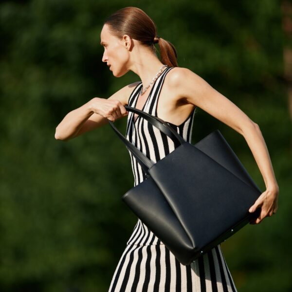 SMART LUXURY TOTE BAG - Image 7