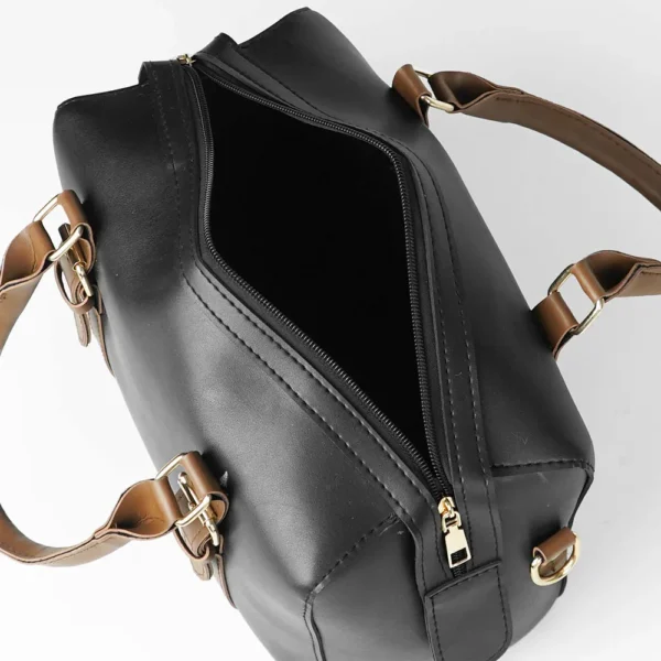 THE CARRIER BAG - Image 4
